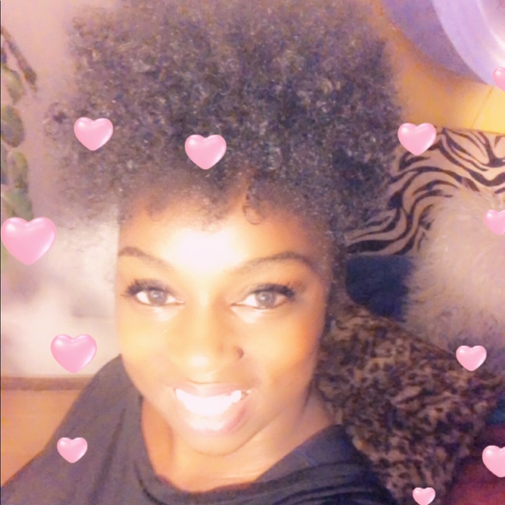 Meet your Posher, Jewel